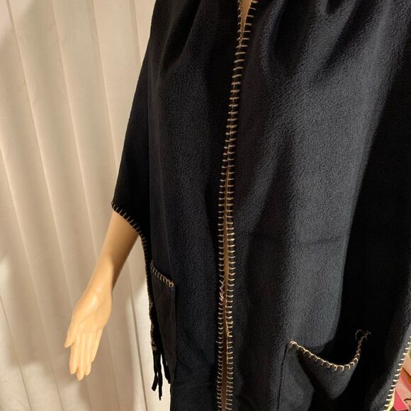 Felt Shawl Wrap Around With Two Front Pockets Oversized Black Gold Felt Nee - Picture 9 of 10
